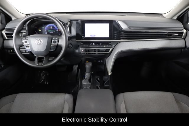 Used 2025 Toyota Camry LE FWD image 11