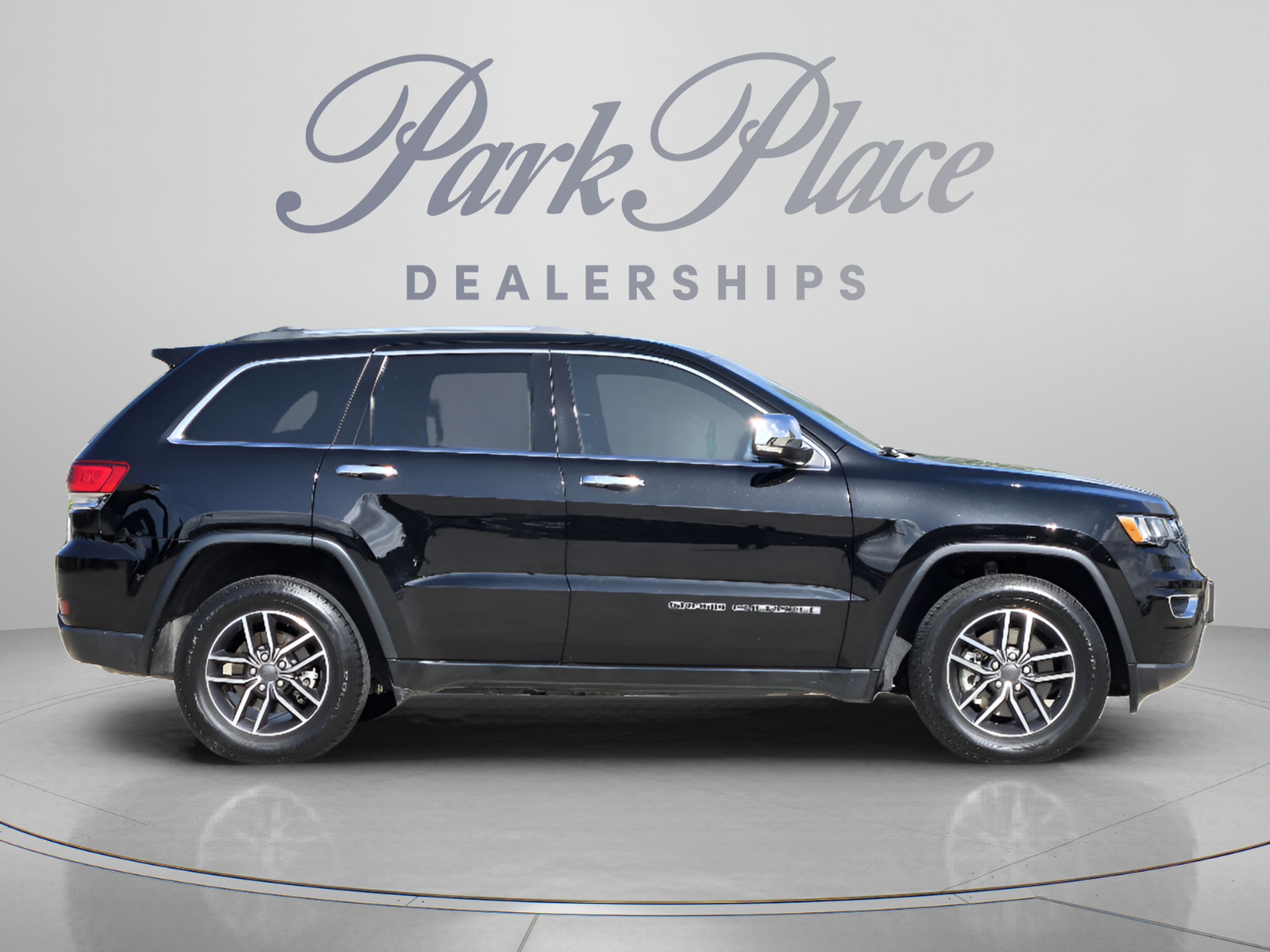 Used 2021 Jeep Grand Cherokee Limited RWD image 6