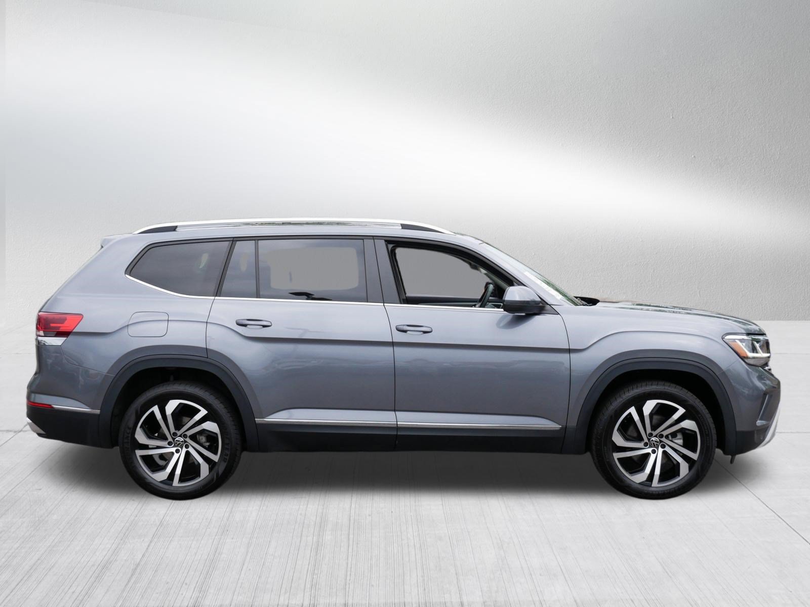 Certified 2023 Volkswagen Atlas SEL AWD/4WD image 8