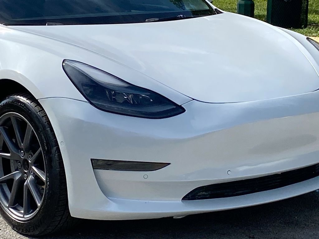Used 2021 Tesla Model 3 Standard Range Plus image 18