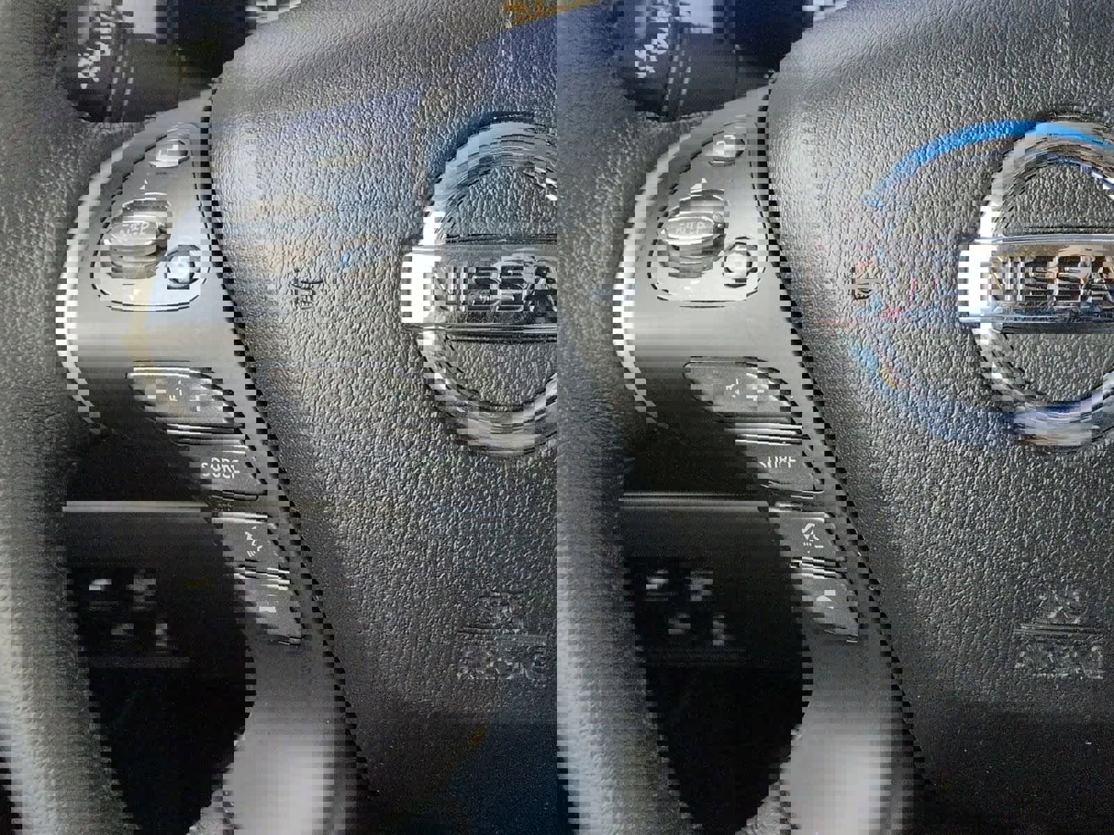 Used 2016 Nissan Pathfinder SL image 24