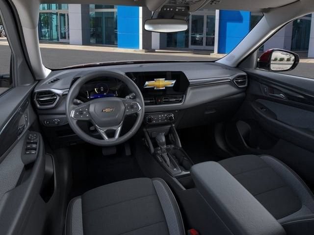 New 2026 Chevrolet TrailBlazer LT w/ LT Cold Weather Package FWD image 16