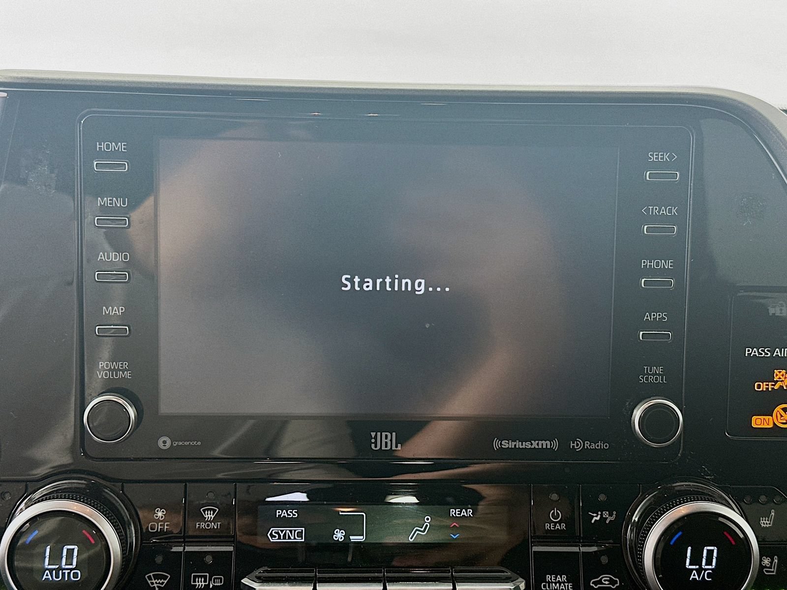 Used 2020 Toyota Highlander Limited AWD/4WD image 15