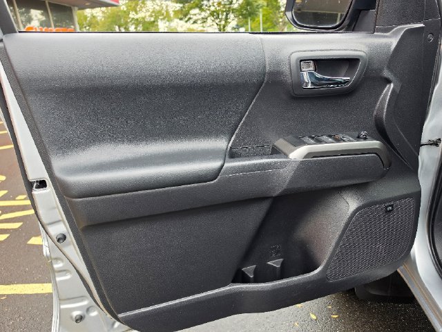 Used 2023 Toyota Tacoma Limited AWD/4WD image 19