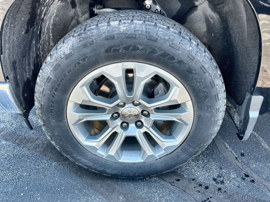 Certified 2023 Chevrolet Silverado 1500 LTZ image 34