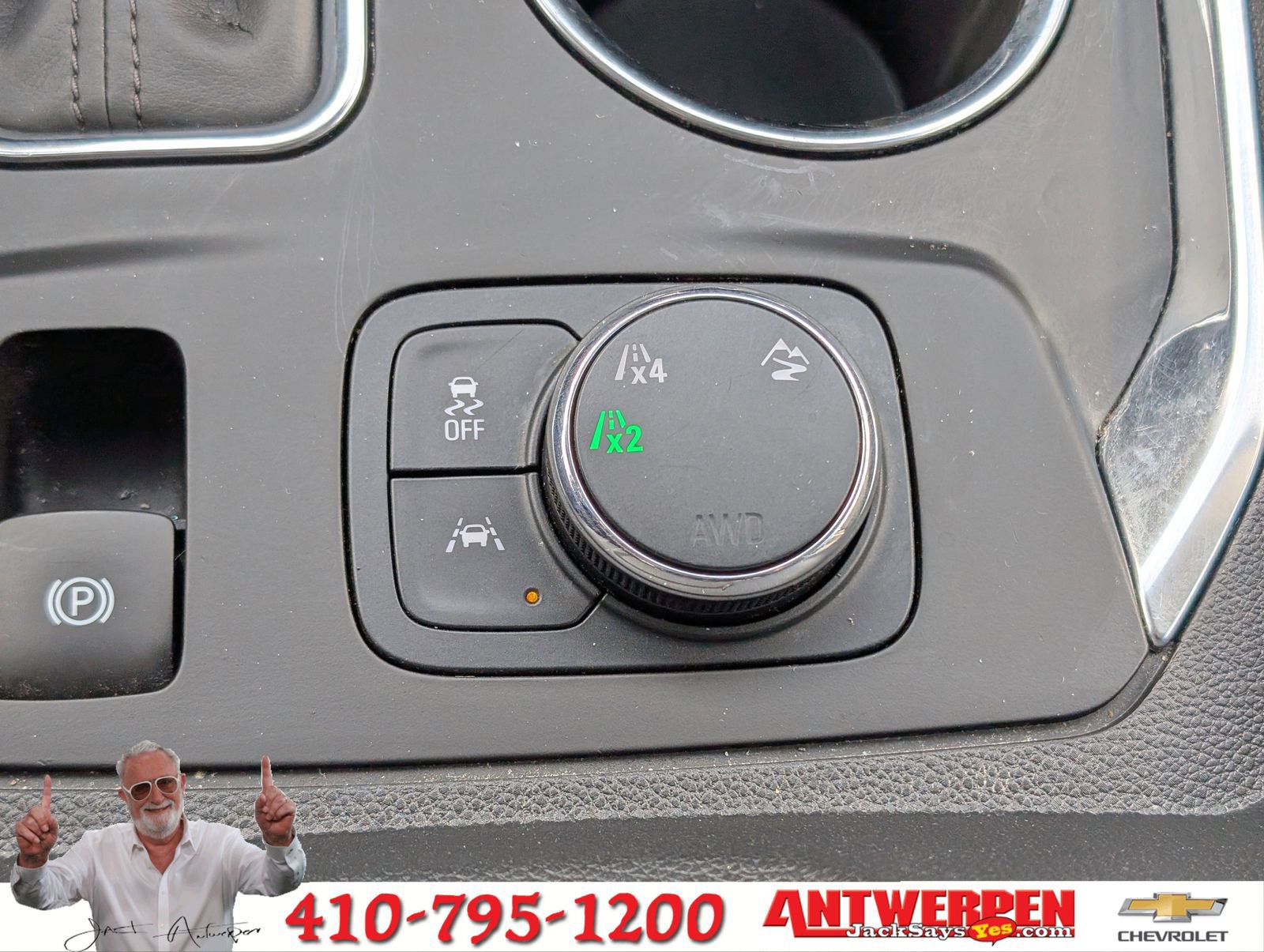 Used 2020 Chevrolet Traverse LT w/ LT Premium Package image 28