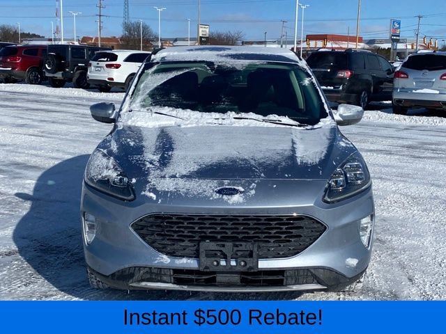 Used 2022 Ford Escape Titanium image 2