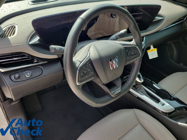 Certified 2024 Buick Envista Preferred FWD image 20