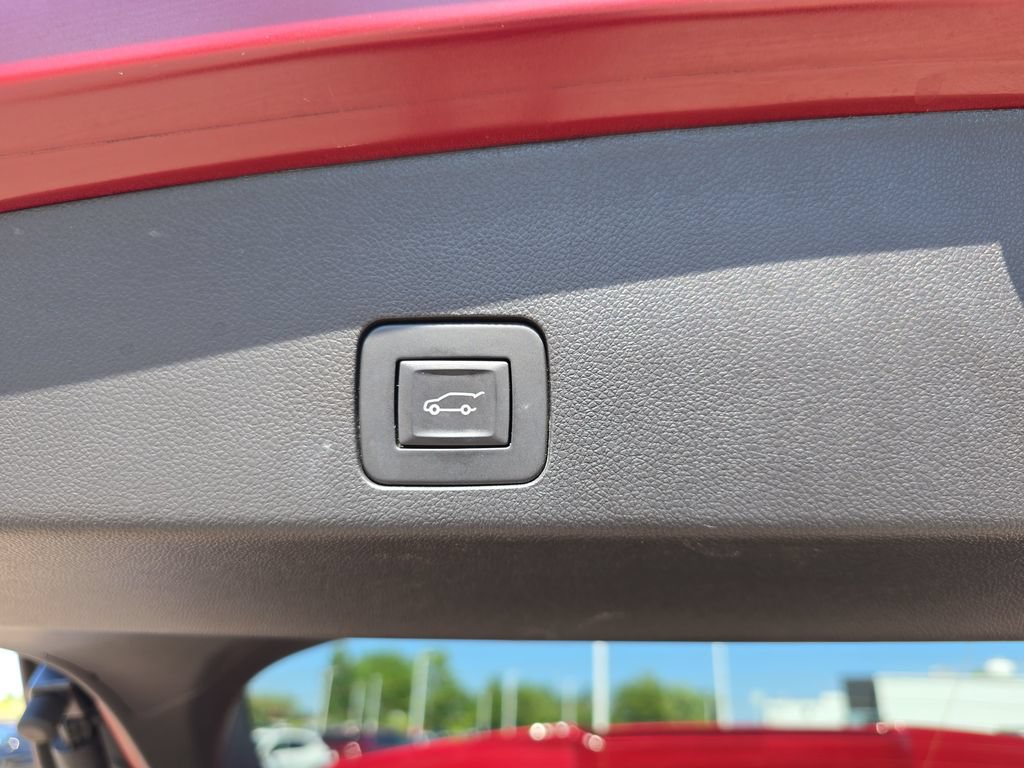 Used 2023 Buick Encore GX Select w/ Sport Touring Package AWD/4WD image 13