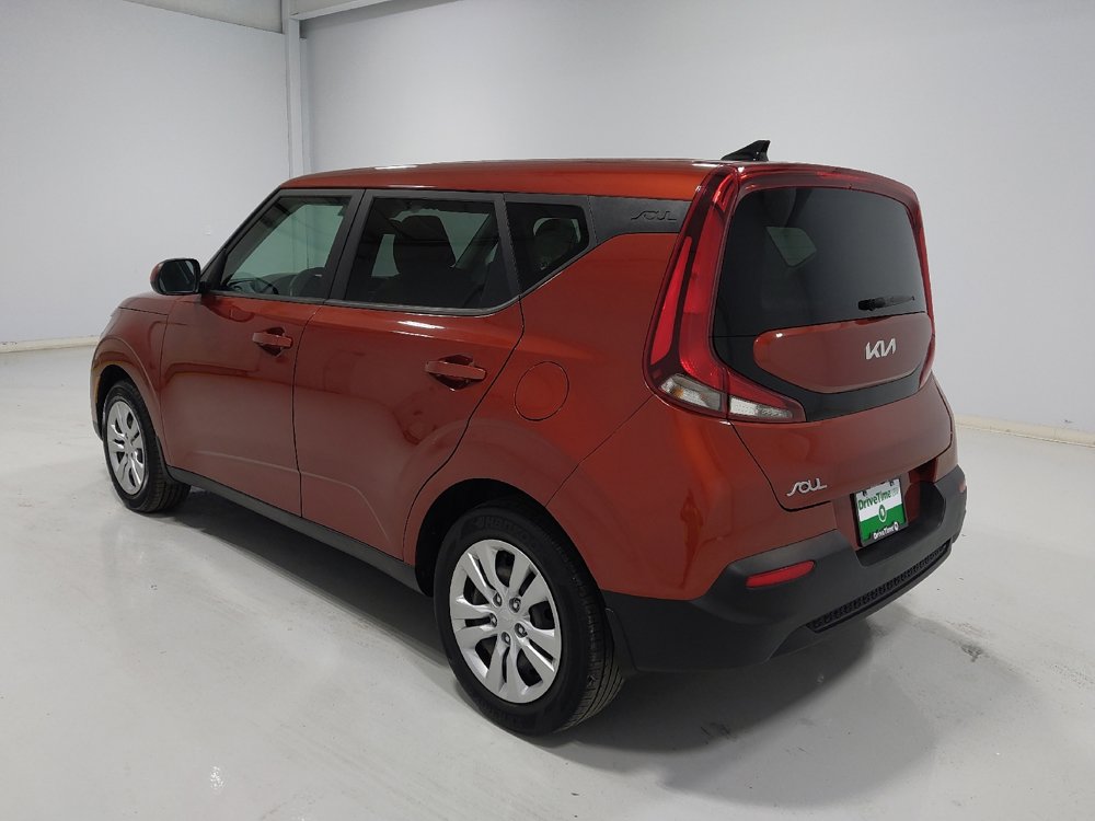 Used 2022 Kia Soul LX image 5
