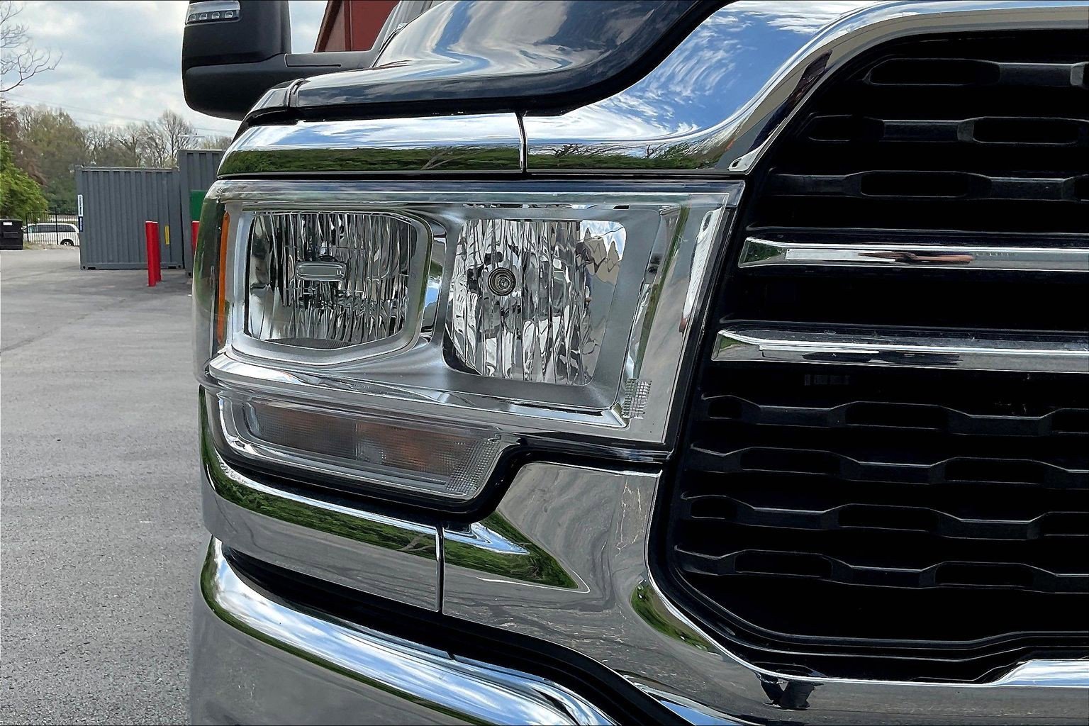 Used 2024 RAM 2500 Big Horn AWD/4WD image 32