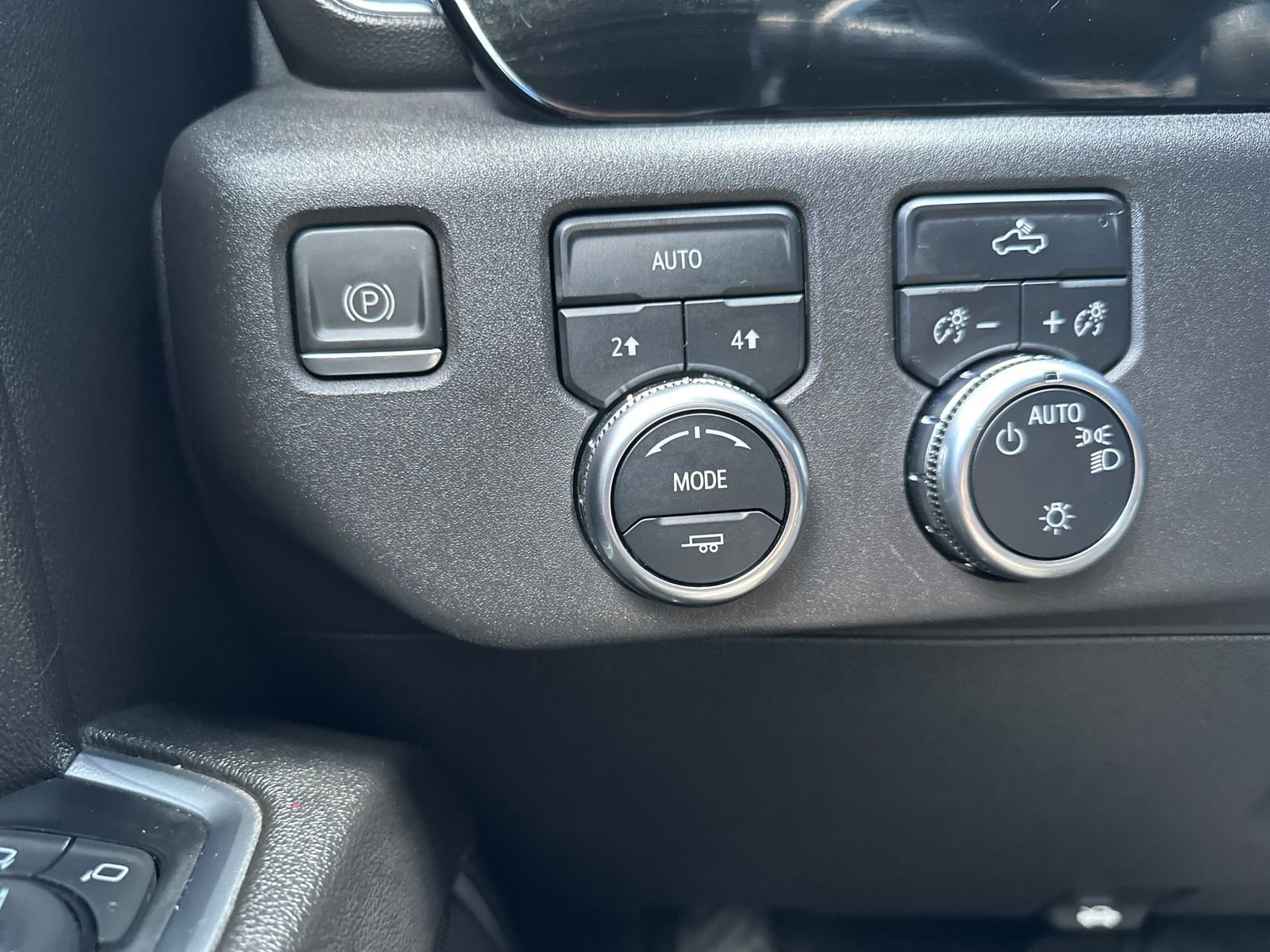 Used 2022 GMC Sierra 1500 SLE image 30