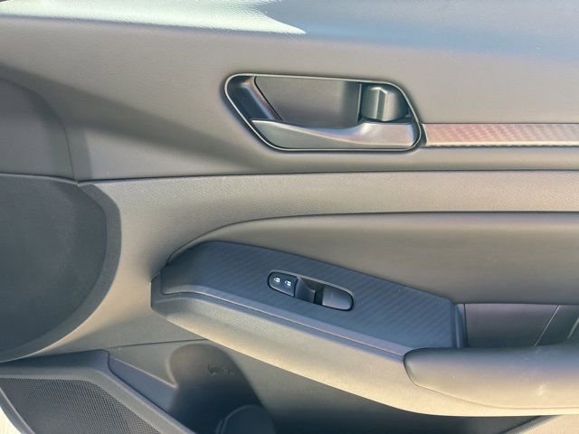 Used 2025 Nissan Altima 2.5 S image 14