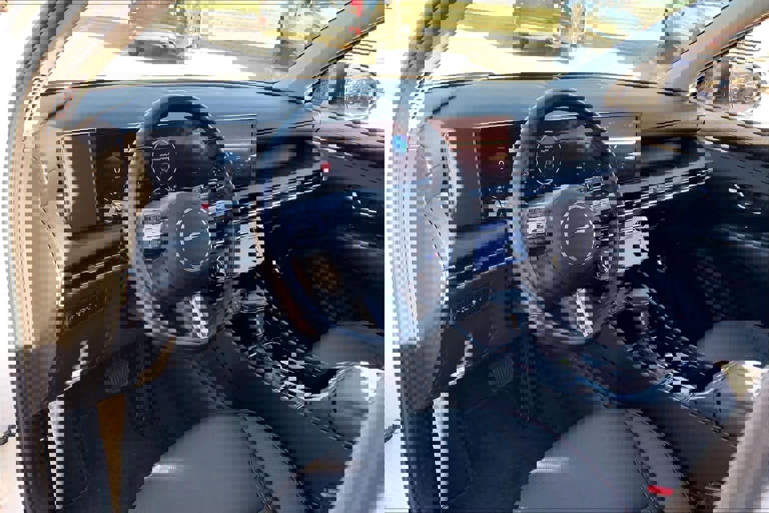 Used 2025 Hyundai Tucson SEL image 18