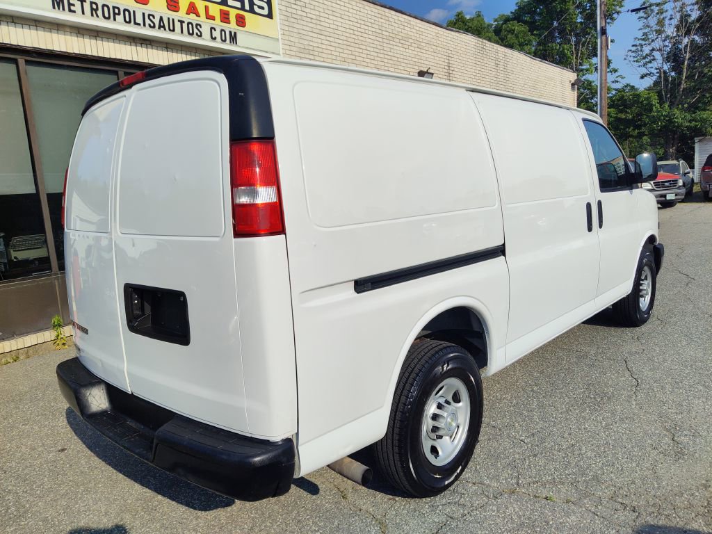 Used 2021 Chevrolet Express 2500 w/ Driver Convenience Package RWD image 8