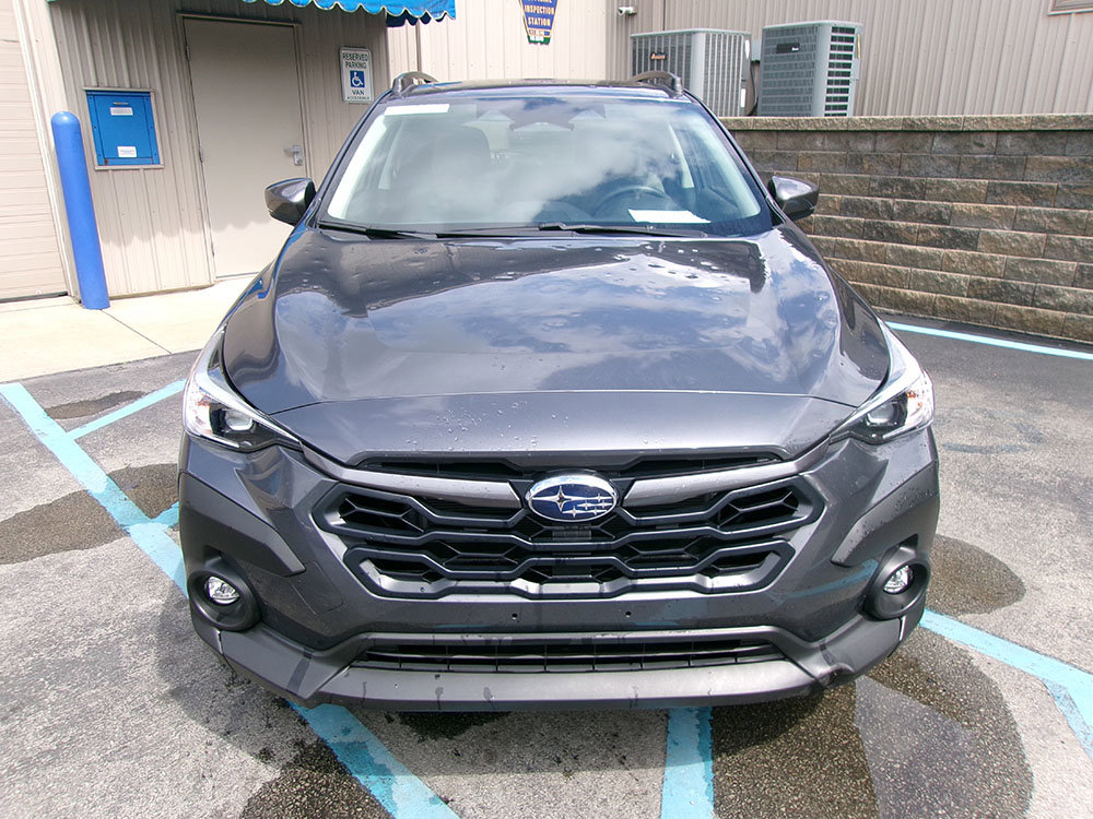 Used 2024 Subaru Crosstrek 2.0i Premium AWD/4WD image 3