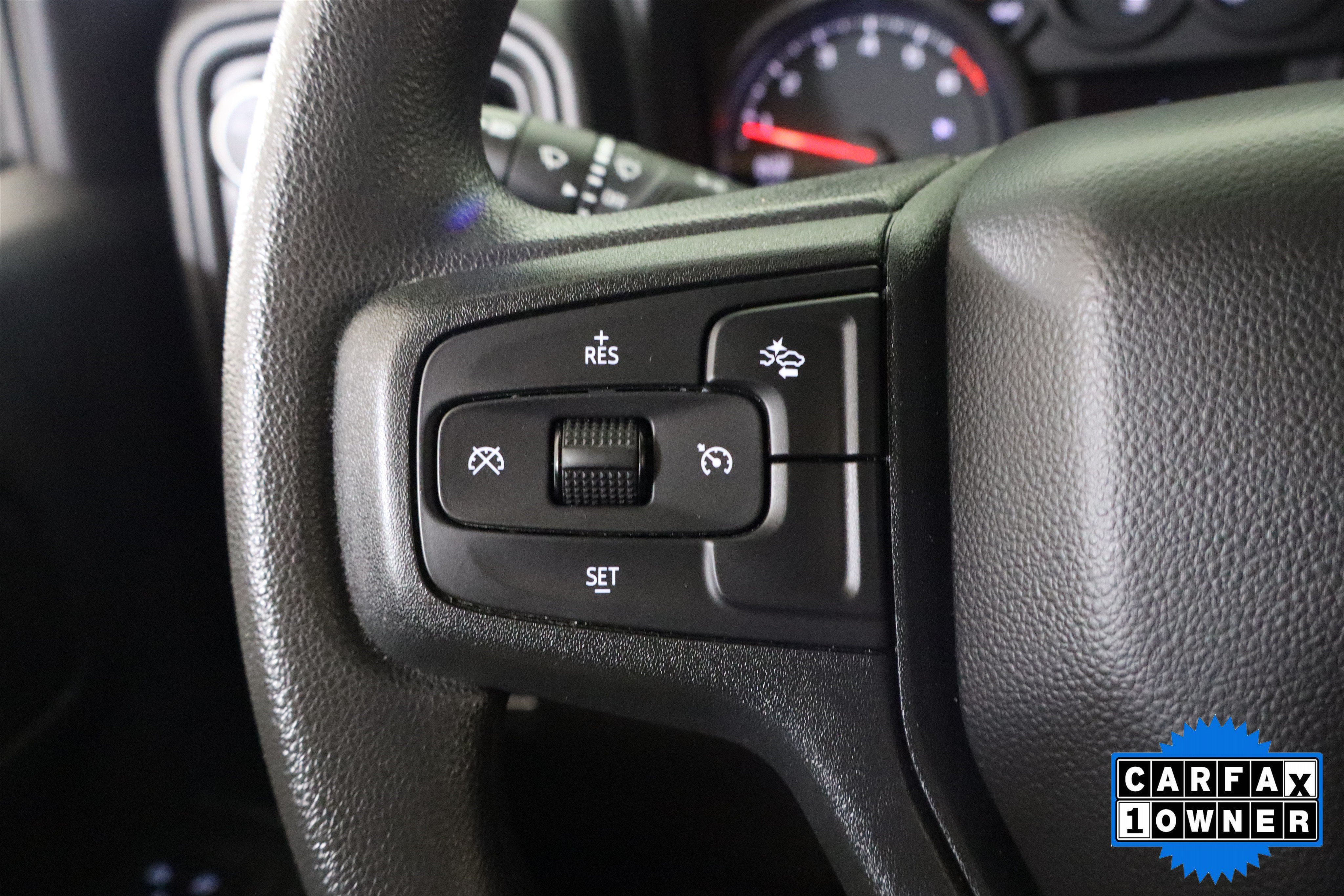 Used 2025 Chevrolet Silverado 1500 Custom w/ Turbomax Blackout Package AWD/4WD image 29