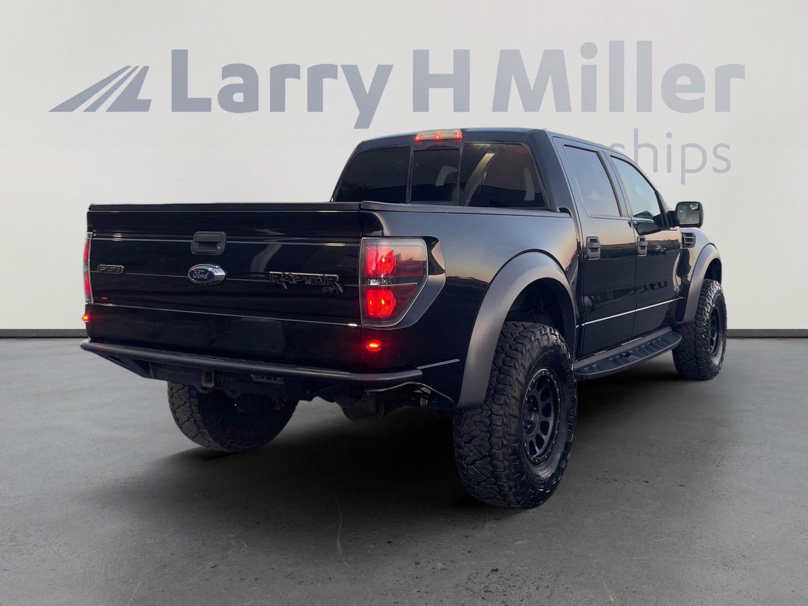 Used 2014 Ford F150 Raptor w/ Equipment Group 801A Luxury AWD/4WD image 5