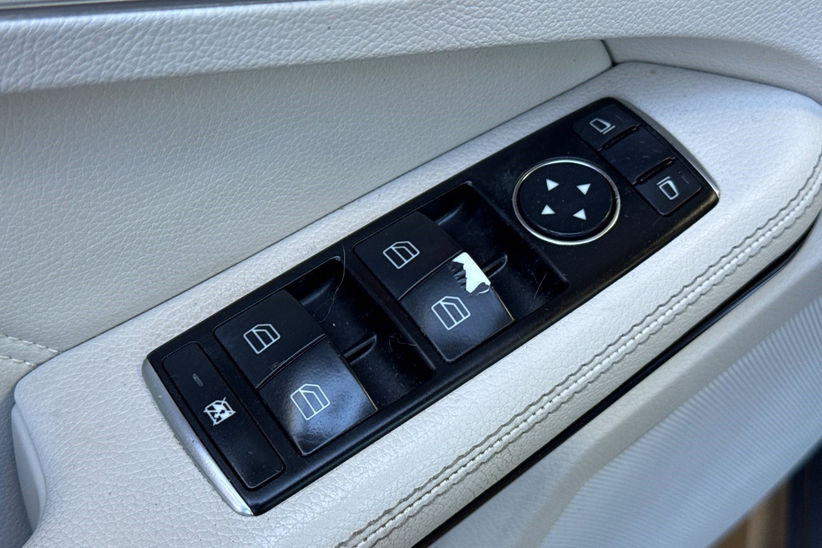 Used 2014 Mercedes-Benz E 350 Sedan image 14