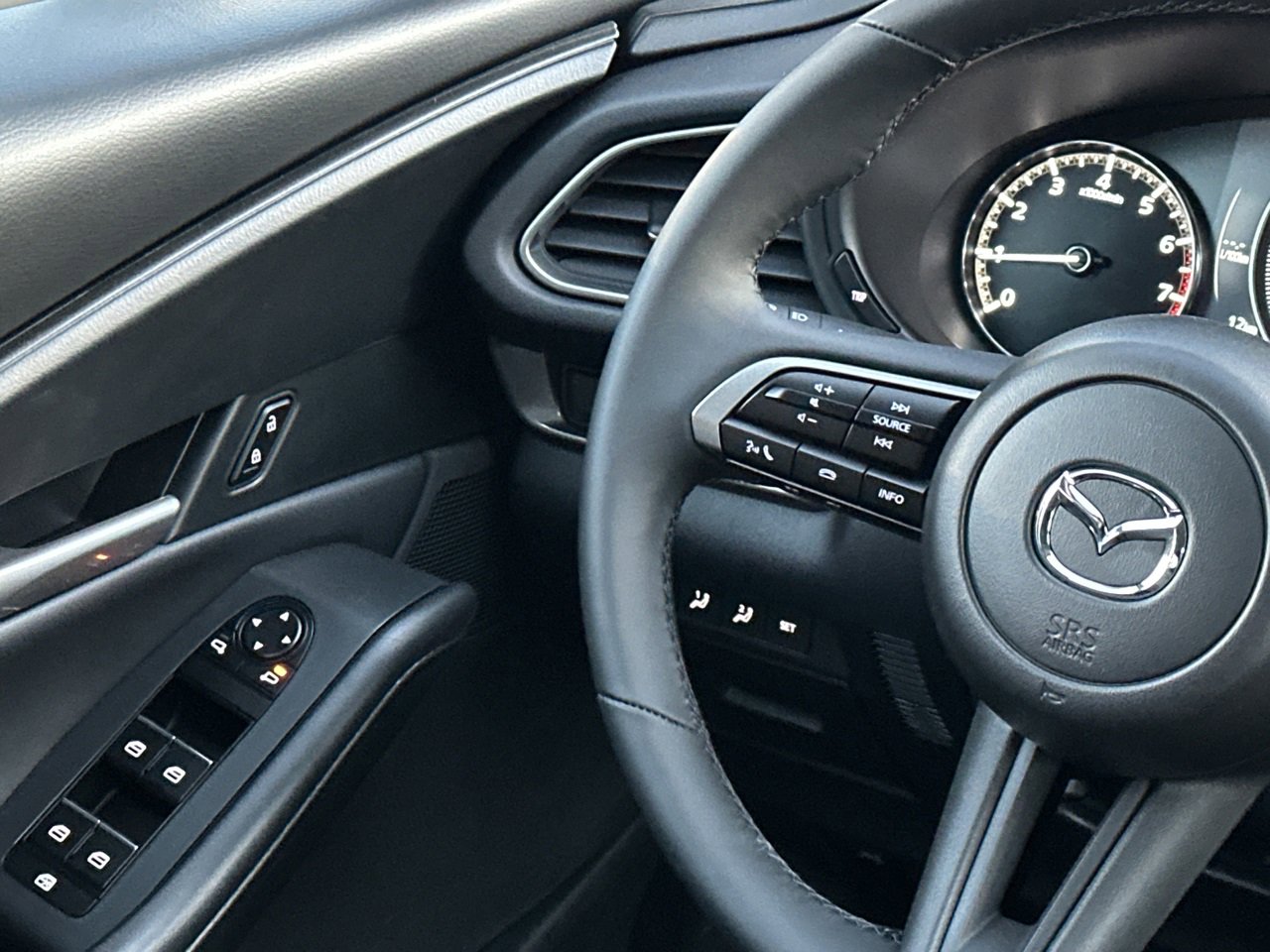 New 2026 MAZDA CX-30 AWD 2.5 S w/ Select Sport Pkg image 19