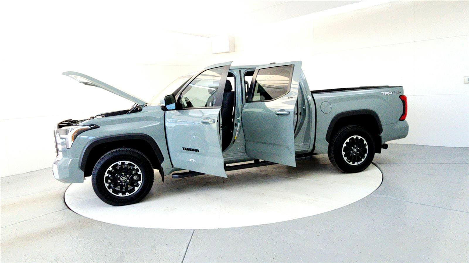 Used 2025 Toyota Tundra SR5 image 10