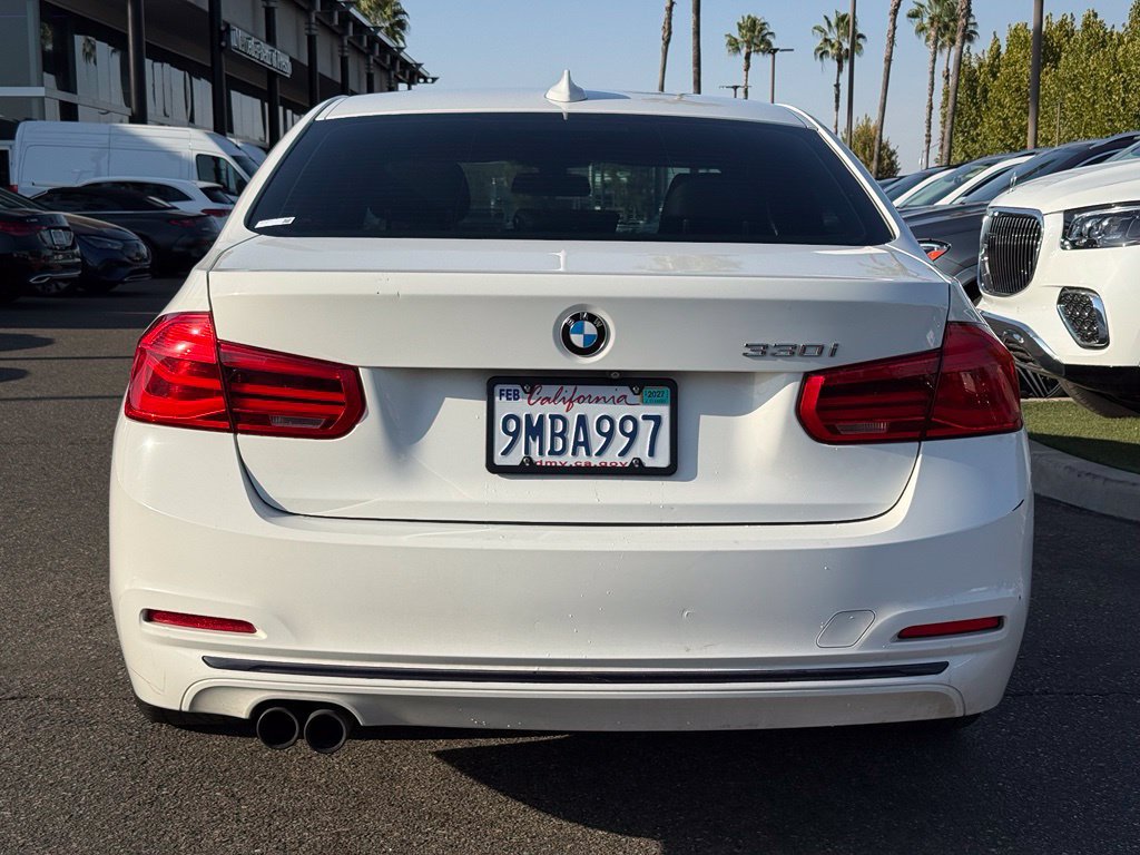 Used 2018 BMW 330i Sedan RWD image 6