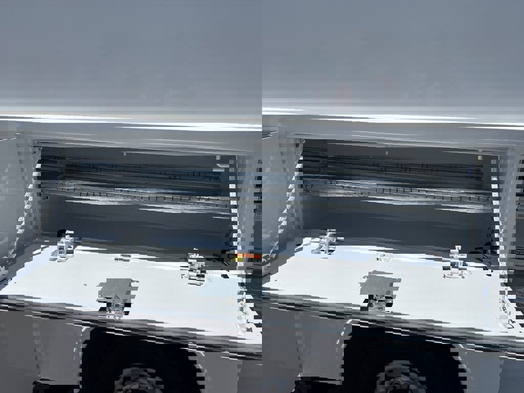 New 2025 Chevrolet Express 3500 w/ Power Convenience Package image 19