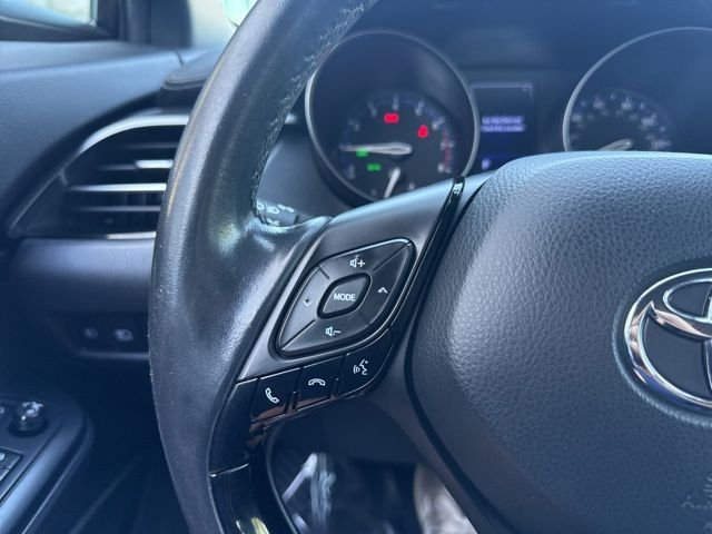 Used 2018 Toyota C-HR XLE FWD image 19