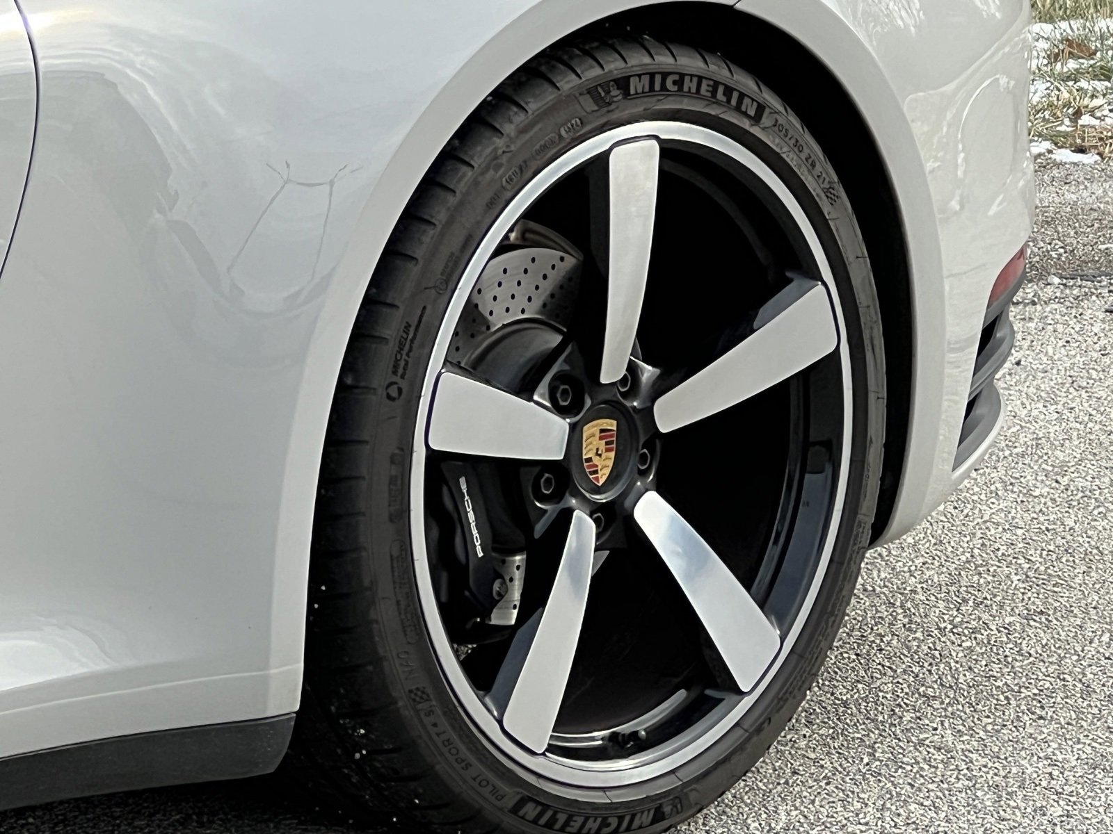 Certified 2024 Porsche 911 Carrera image 13