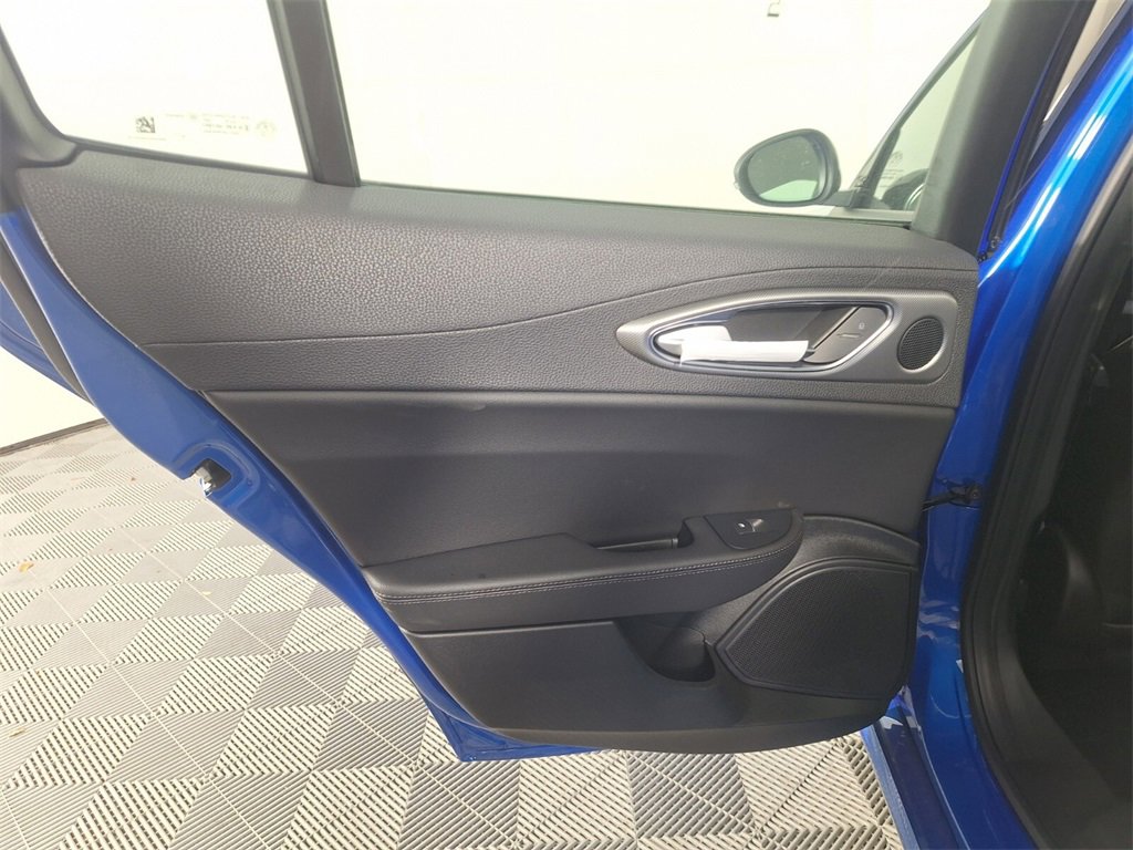 New 2025 Alfa Romeo Giulia image 13