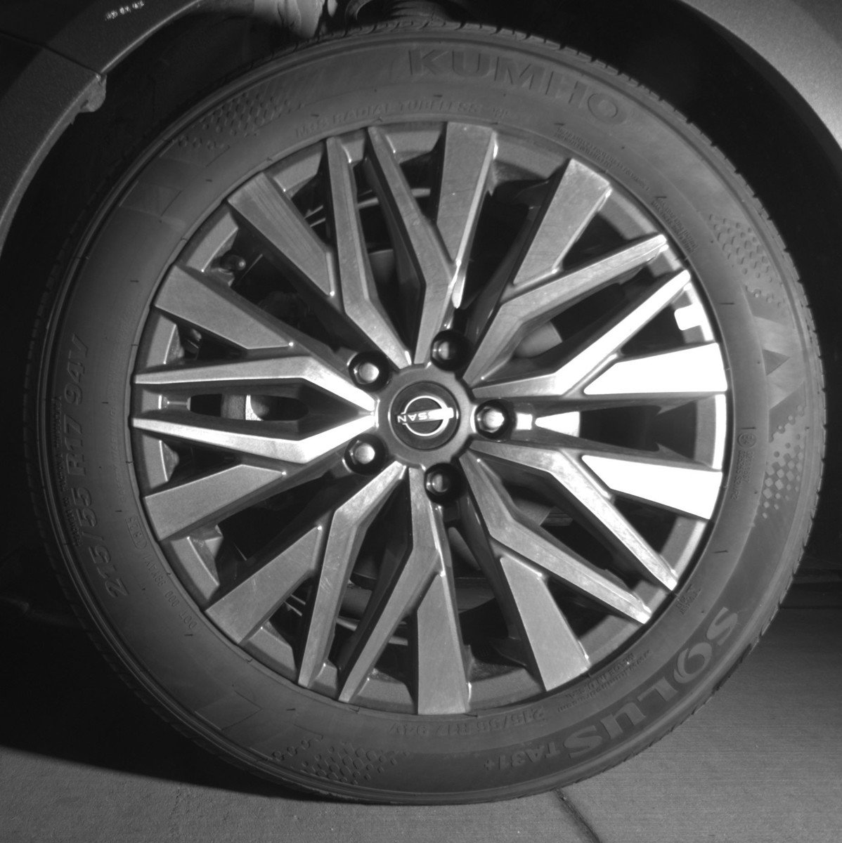 Used 2025 Nissan Altima 2.5 SV image 12