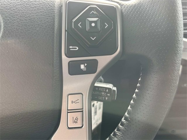 Used 2020 Toyota 4Runner SR5 image 31