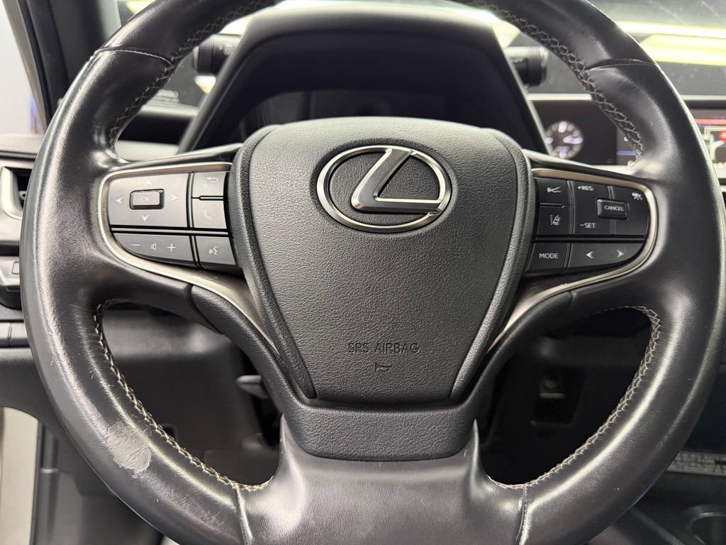 Used 2021 Lexus UX 200 w/ Accessory Package (Z1) FWD image 22