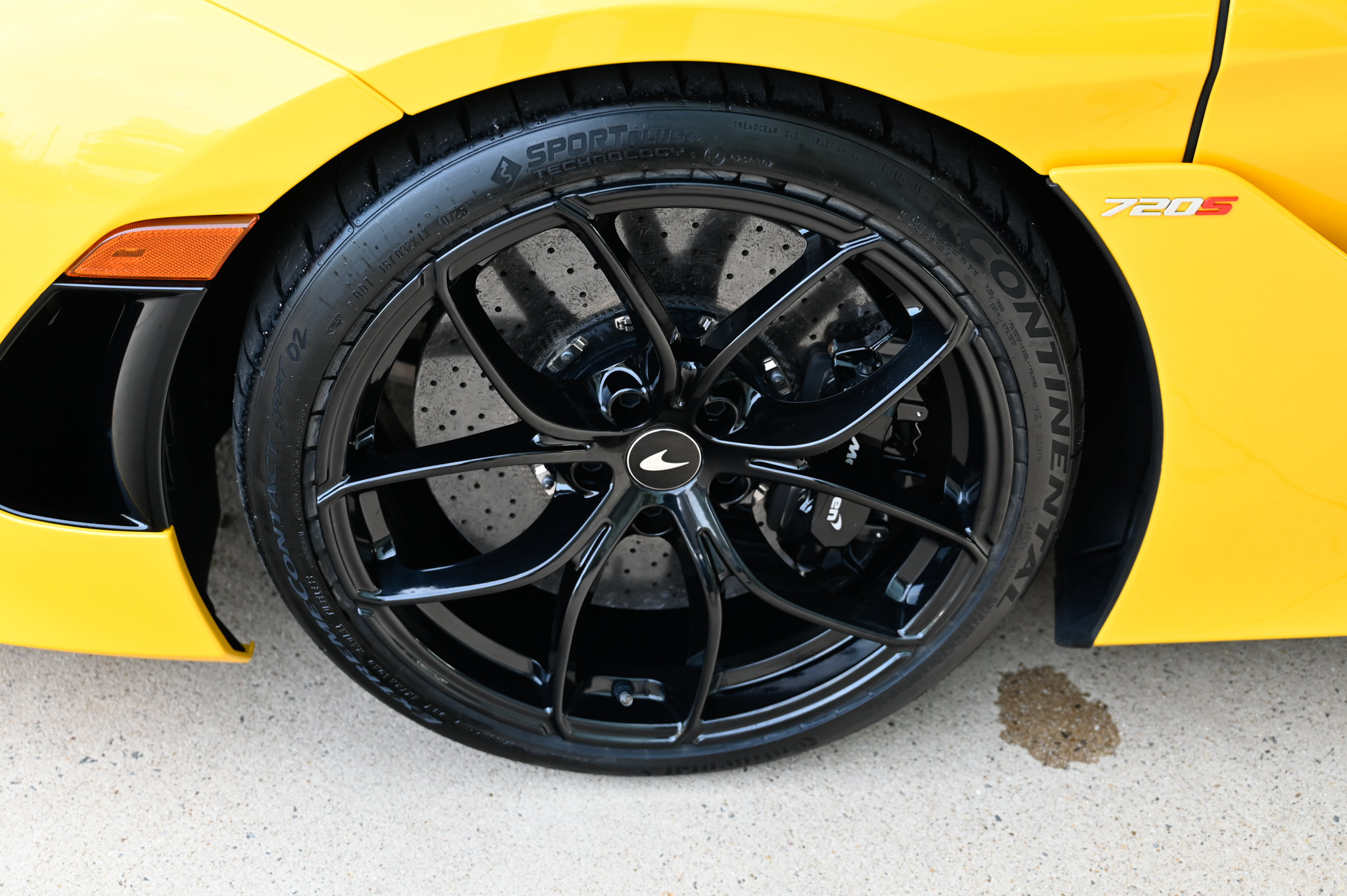 Used 2020 McLaren 720S Performance RWD image 29