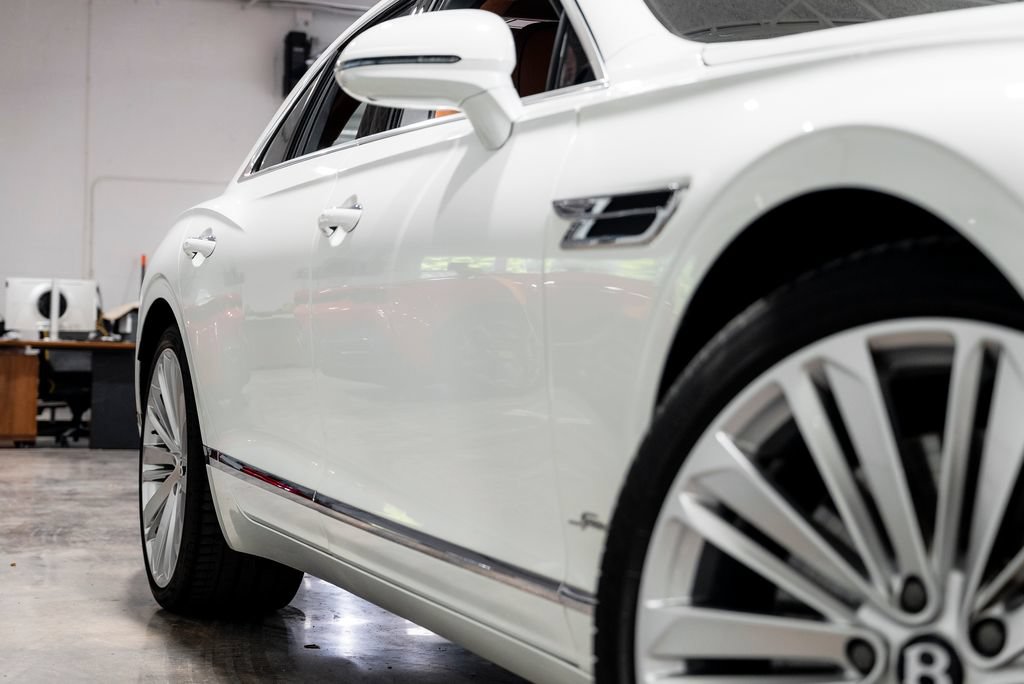 Used 2023 Bentley Flying Spur W12 AWD/4WD image 11
