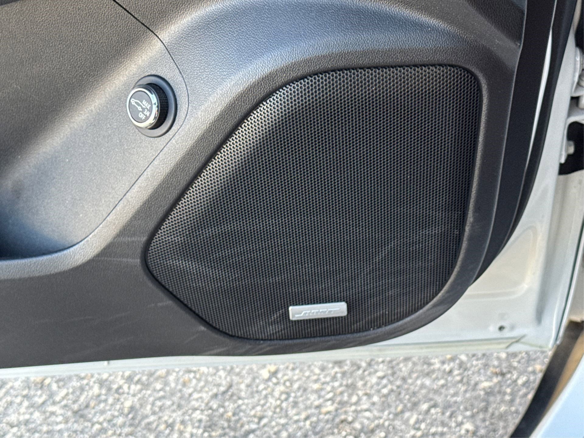 Used 2023 GMC Acadia Denali w/ Denali Technology Package image 36