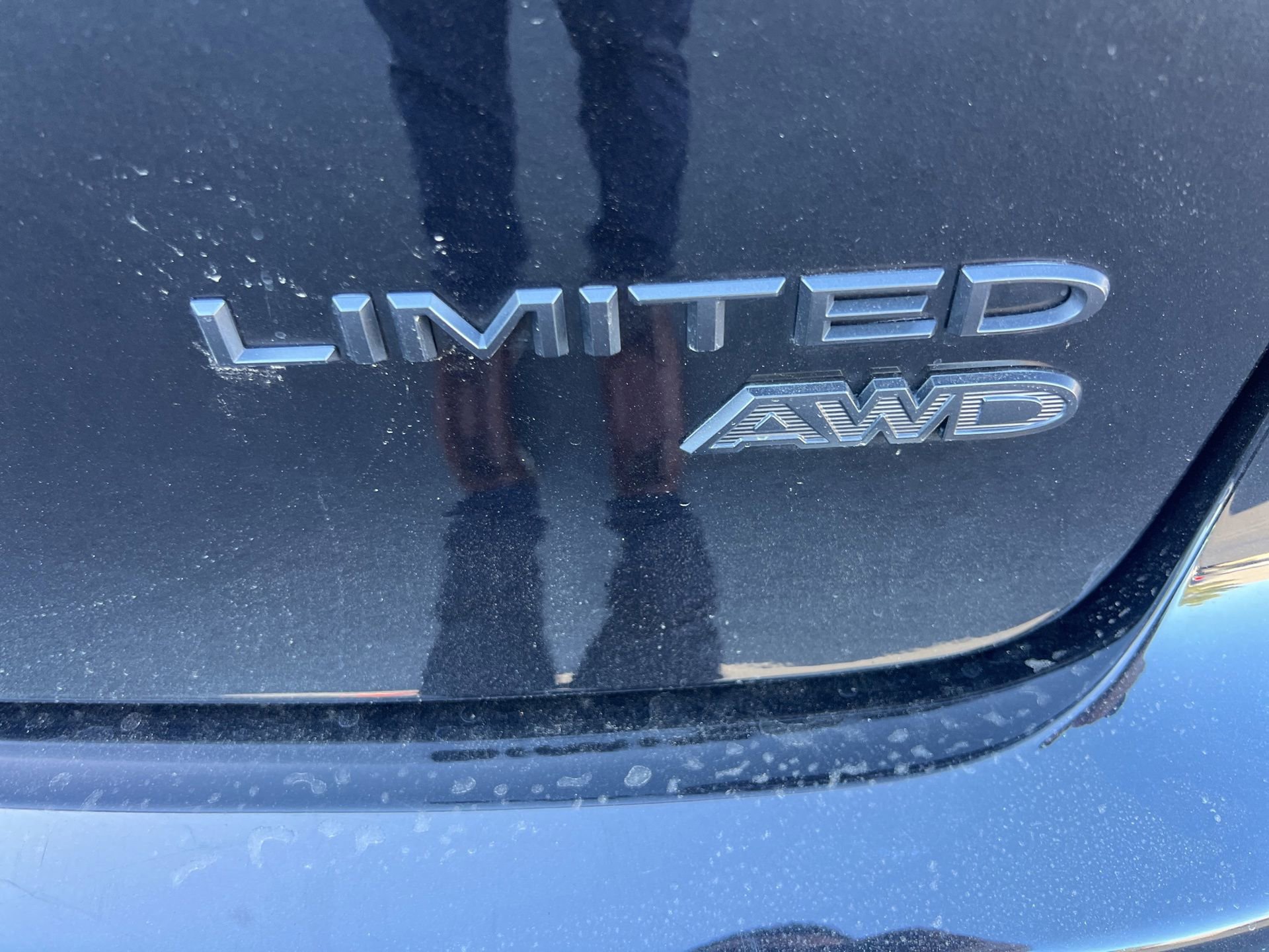 Used 2023 Chrysler Pacifica Limited w/ Uconnect Theater Family Group AWD/4WD image 9