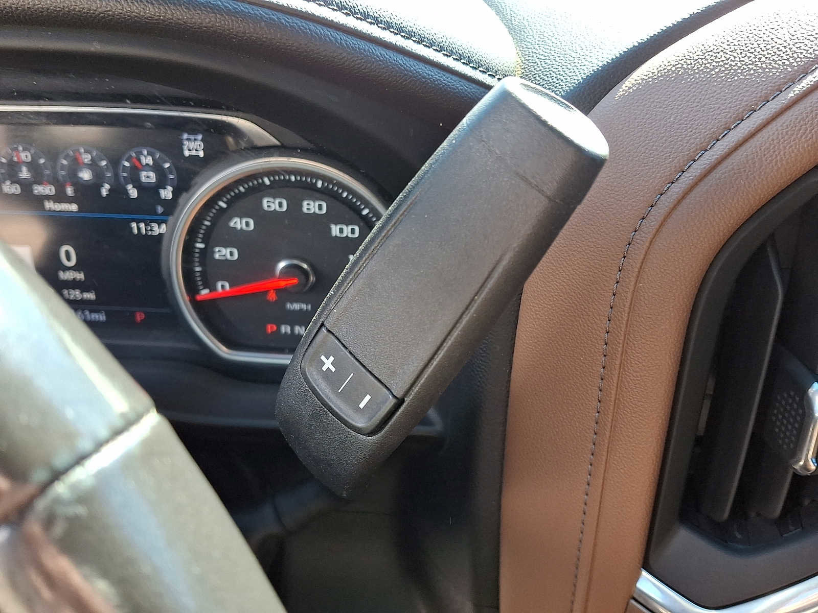 Used 2022 Chevrolet Silverado 2500 High Country w/ Safety Package II image 15