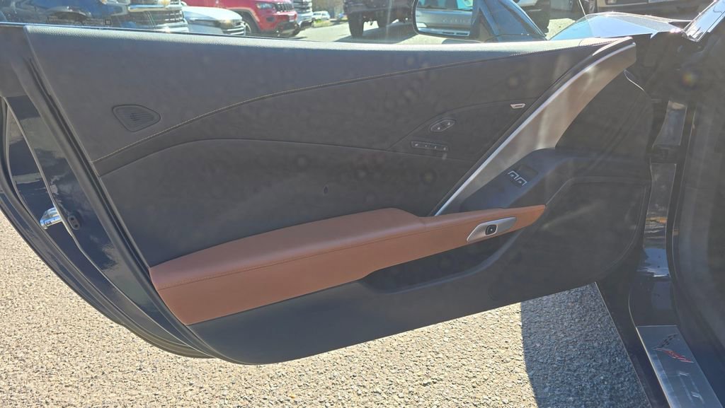 Used 2015 Chevrolet Corvette Stingray Convertible w/ 2LT Preferred Equipment Group image 18