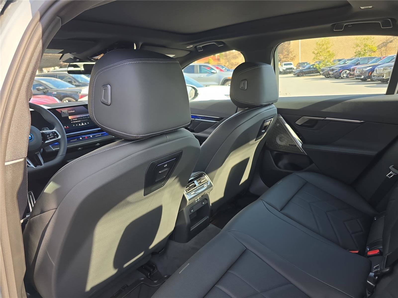 New 2026 BMW 550e xDrive AWD/4WD image 17