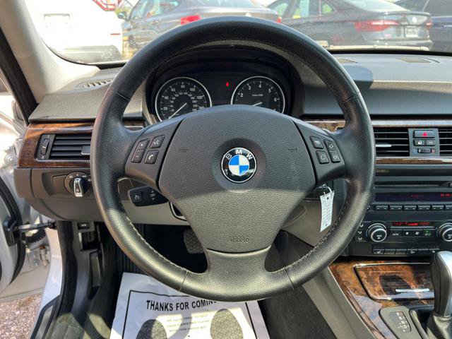Used 2009 BMW 328i xDrive Sedan image 18