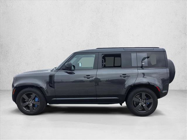 Used 2023 Land Rover Defender 110 X-Dynamic SE AWD/4WD image 7