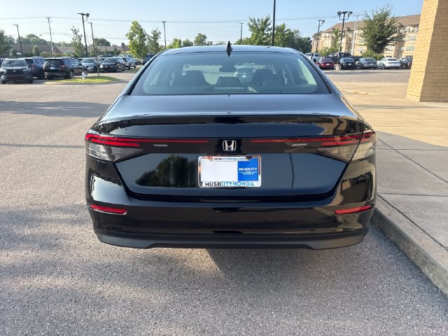 Used 2025 Honda Accord SE image 3