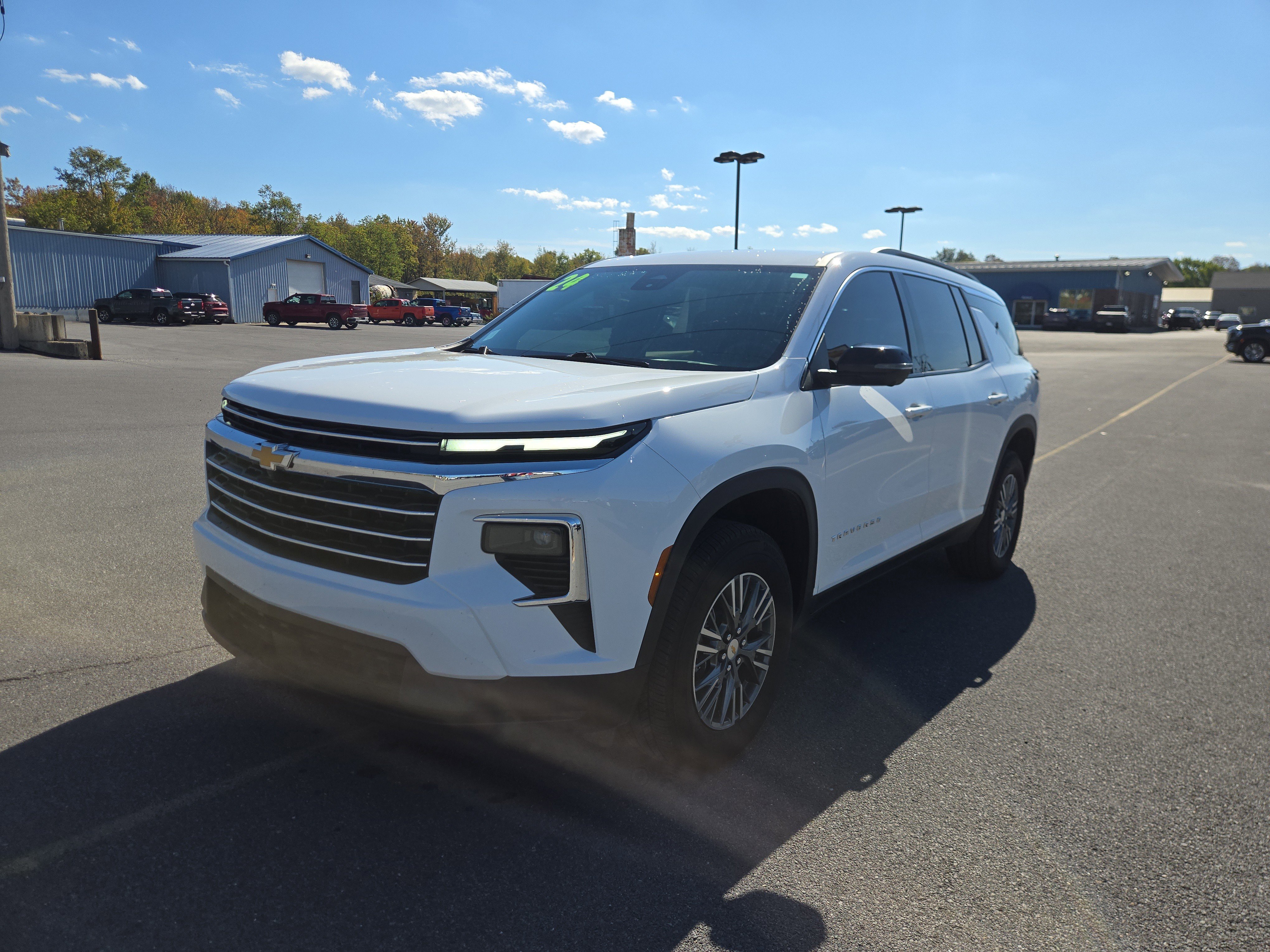 Used 2024 Chevrolet Traverse LT image 8