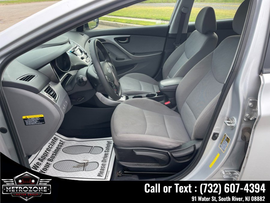 Used 2013 Hyundai Elantra GLS w/ Preferred Pkg FWD image 12