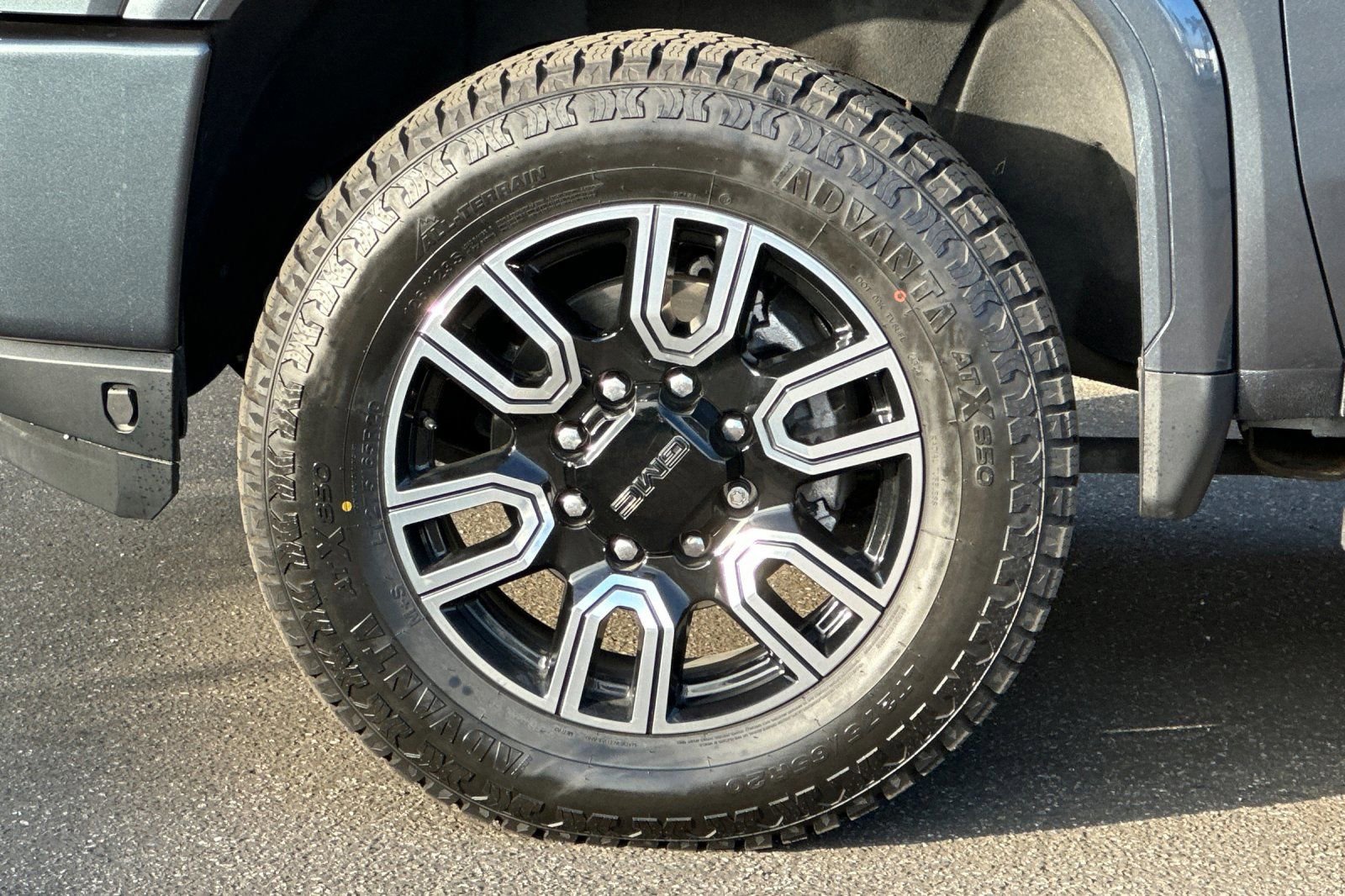 Certified 2020 GMC Sierra 2500 AT4 w/ AT4 Premium Package image 27