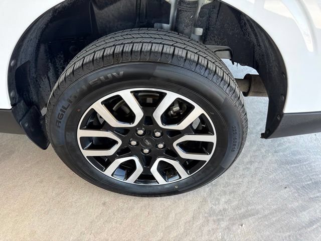 Used 2022 Ford Maverick Lariat w/ Lariat Luxury Package FWD image 5