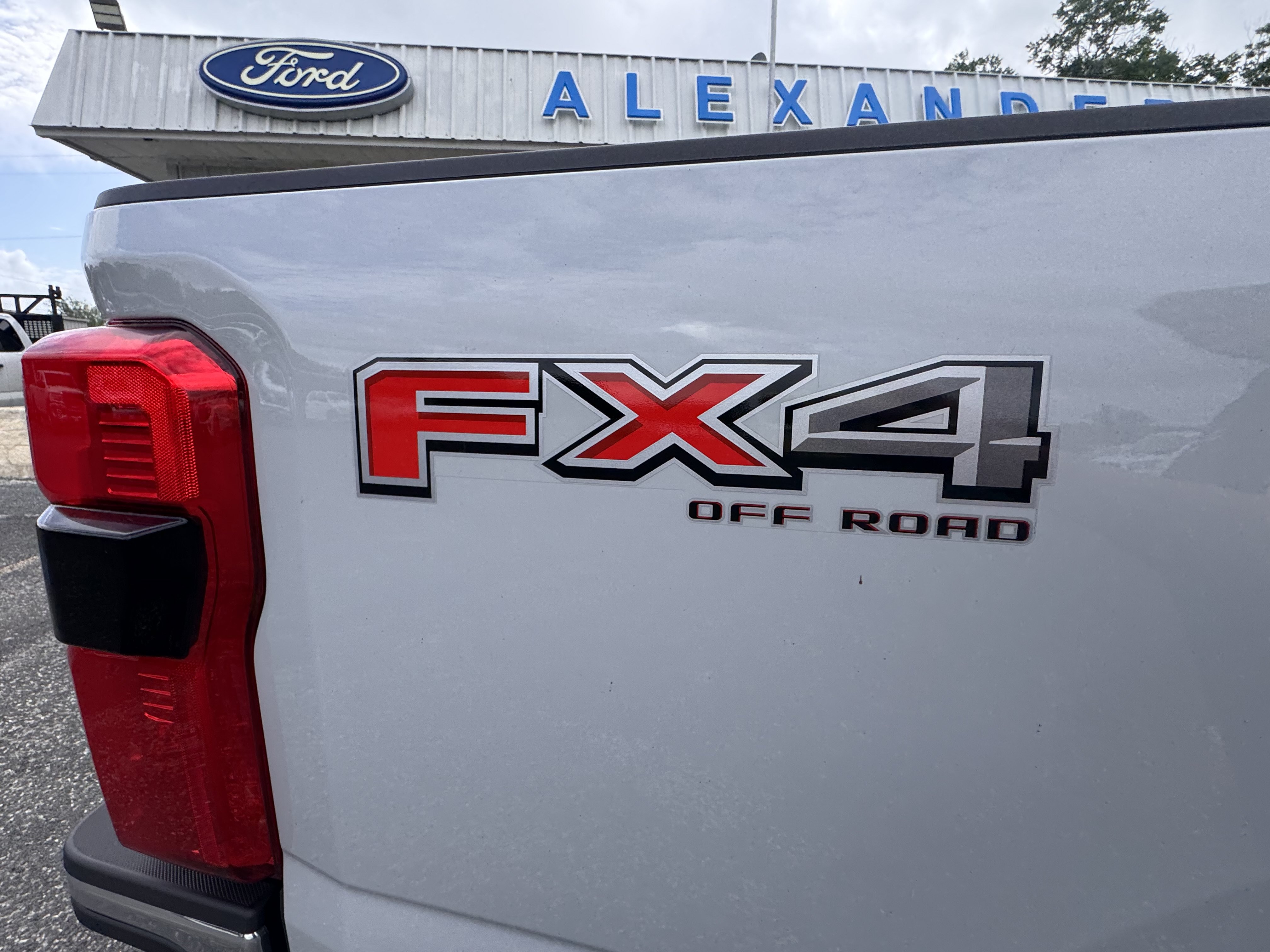 New 2026 Ford F350 Lariat w/ Lariat Ultimate Package AWD/4WD image 5
