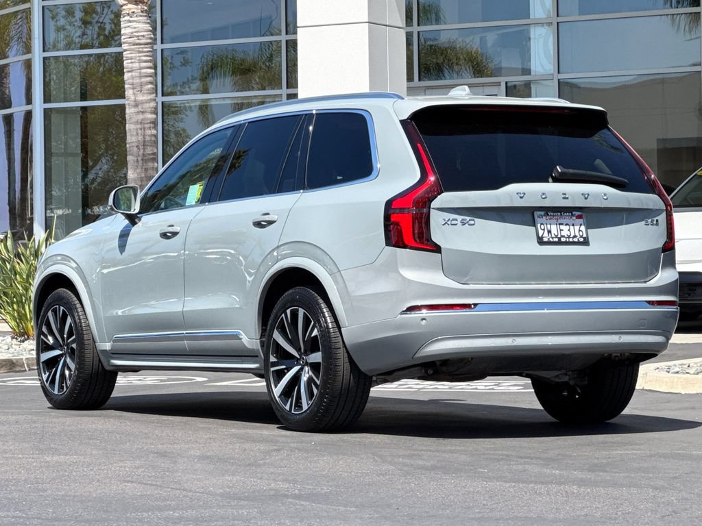 New 2026 Volvo XC90 B5 Core AWD/4WD image 3