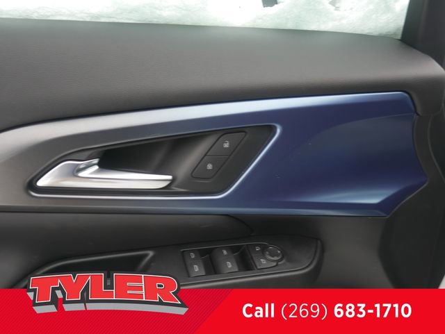 New 2026 Chevrolet Equinox EV LT w/ LPO, Blackout Package AWD/4WD image 22